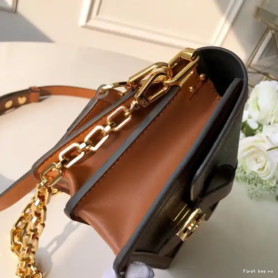 Frstbag ru Louis Spring Vuitton Show） Dauphine Mini（2019 0520